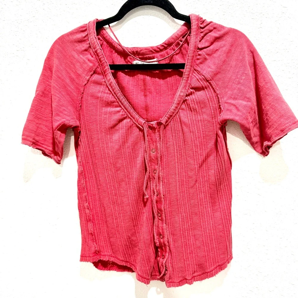 We The Free Red Ribbed Button-Front‎ The Free Daisy Tee M - Picture 2 of 10